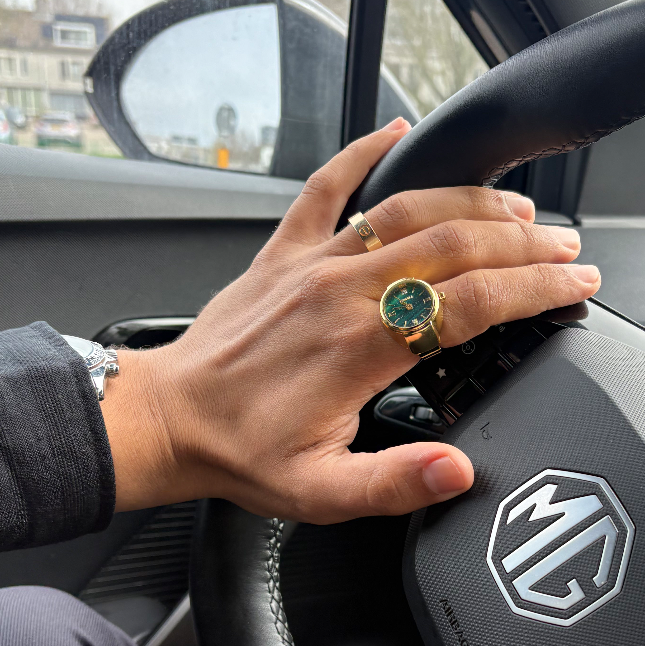 VERIDIAN | GOLD GREEN